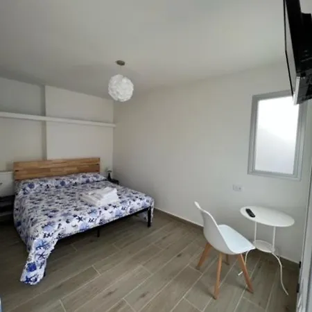 Garden בית הארחה רג'יו די קאלאבריה